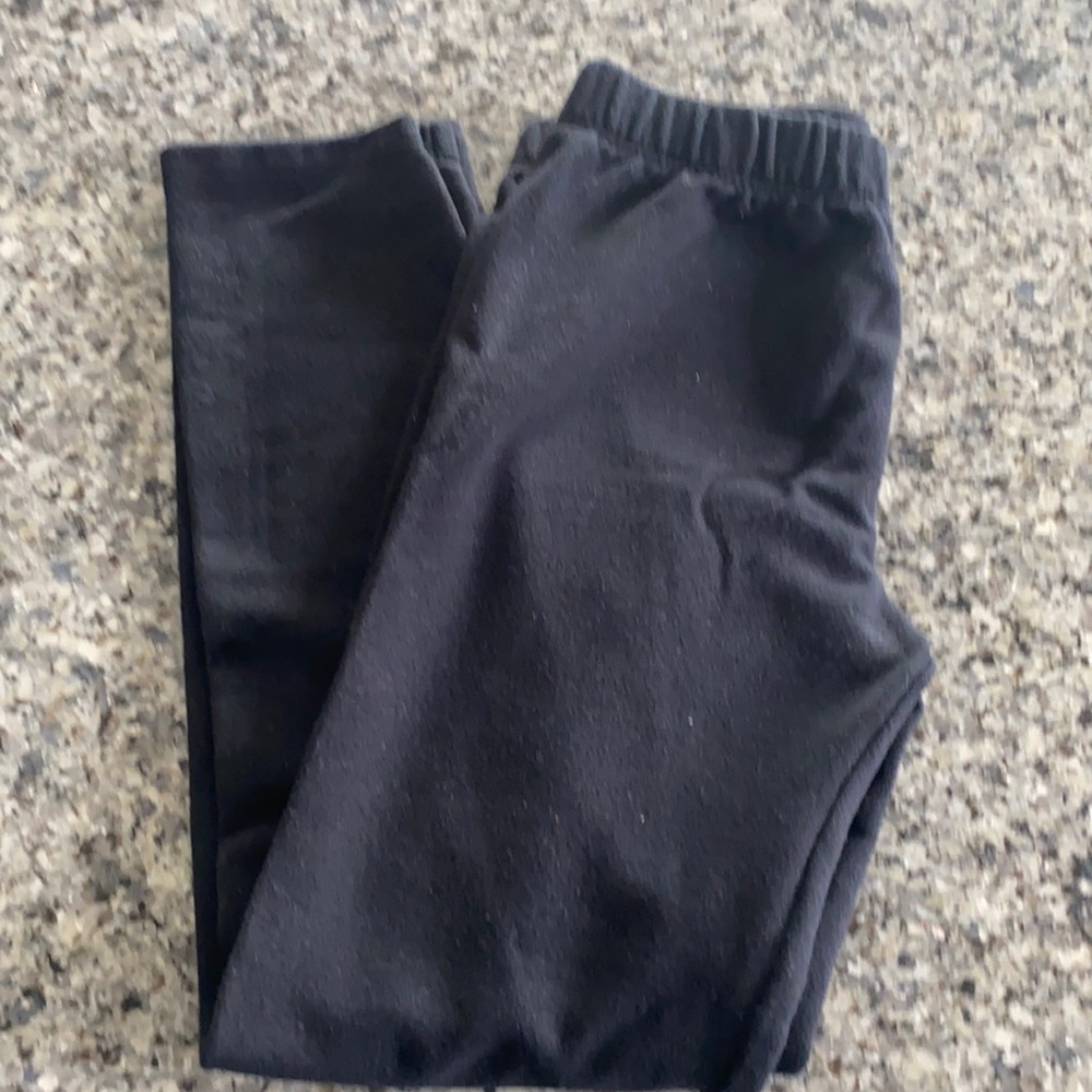 Girls size 7 soft leggings